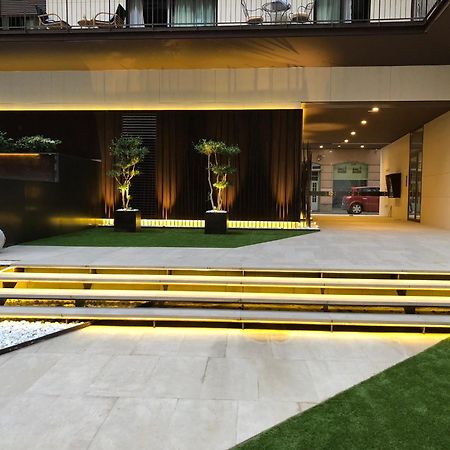 Apartamenticos Plaza Del Pilar I Сарагоса Экстерьер фото